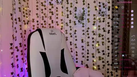 Lina online show from 02/01/26, 06:12