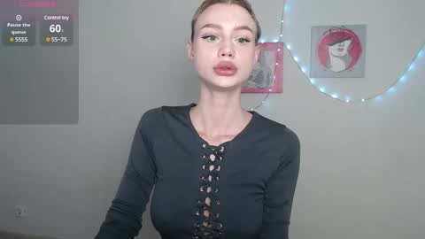 linacute52 online show from 02/04/25, 09:41