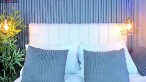 LinaGlam online show from 09/23/25, 10:46