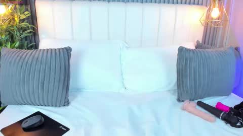 LinaGlam online show from 11/08/25, 05:56