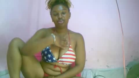 linah1123 online show from 10/13/25, 11:38