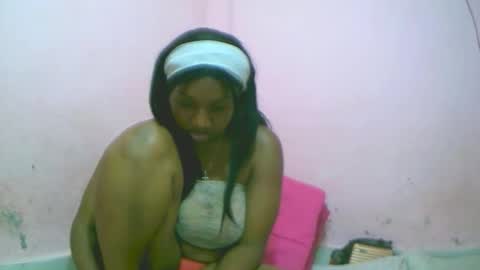 linah1123 online show from 10/23/25, 06:34