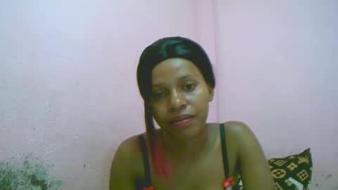 linah1123 online show from 01/08/26, 02:19