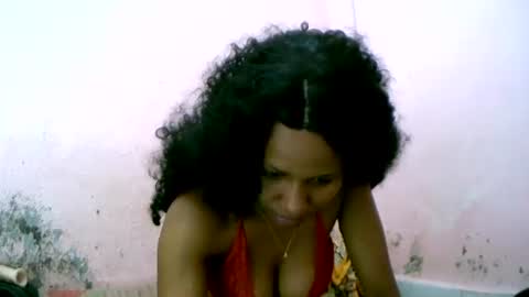 linah1123 online show from 03/12/26, 06:41