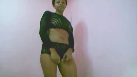 linah1123 online show from 04/06/26, 06:36