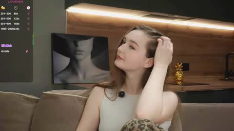 Lina online show from 11/18/25, 06:23