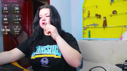 Lina online show from 03/13/26, 07:15