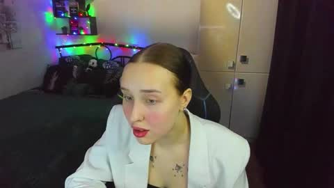 Lina online show from 02/09/26, 10:25