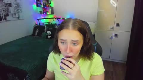 Lina online show from 03/02/26, 10:16