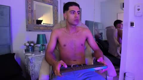 Snapshot of lincon_casttan chatting on 12/16/25, 11:15 lincon_casttan online show from 12/16/25, 11:15