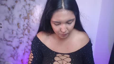 Snapshot of lincy_honeyy chatting on 05/08/26, 04:23 lincy_honeyy online show from 05/08/26, 04:23