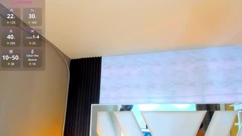  Linda  online show from 11/18/25, 06:34