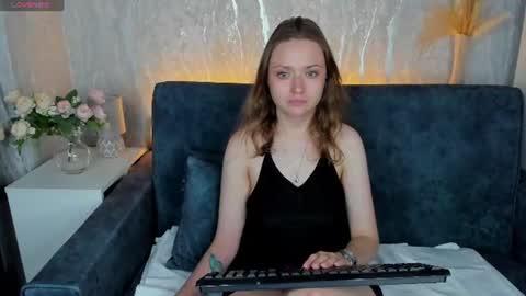 Snapshot of linda__bryant chatting on 07/07/26, 07:23 Linda GMT2 Mon Tu Fri Sa Su 0300am-1000 am online show from 07/07/26, 07:23