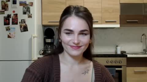 Linda online show from 10/23/25, 05:01