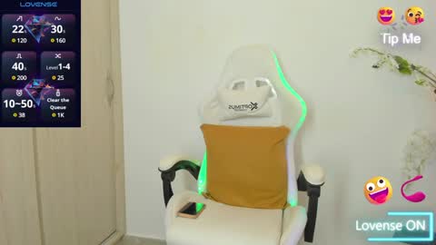 Linda online show from 01/23/25, 01:08