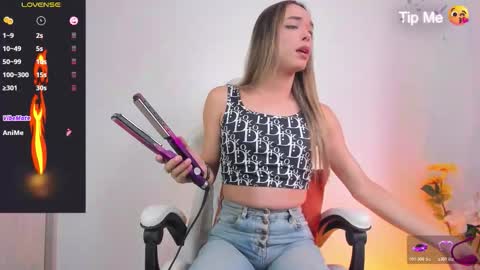 Snapshot of linda_crawford1 chatting on 01/10/26, 07:37 Linda online show from 01/10/26, 07:37