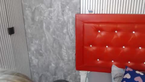 Linda online show from 12/14/25, 12:21