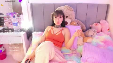 Lindaa maria  online show from 01/19/26, 12:58