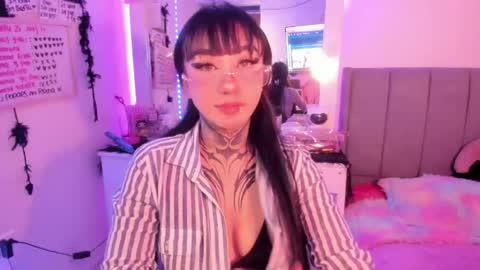 Lindaa maria  online show from 04/21/26, 11:05