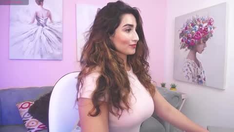 Maria Paula online show from 10/27/25, 12:09