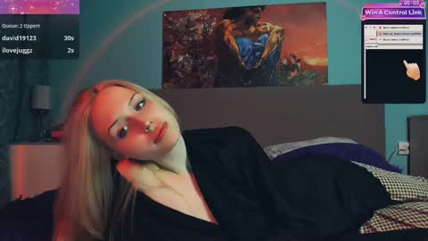 Snapshot of linda_roxy chatting on 03/01/25, 10:53 Linda online show from 03/01/25, 10:53