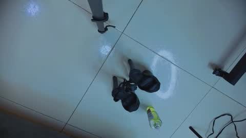 Linda Saenz online show from 10/15/25, 11:32