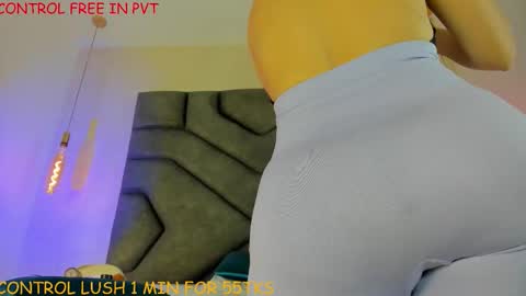 Linda Saenz online show from 11/19/25, 11:43