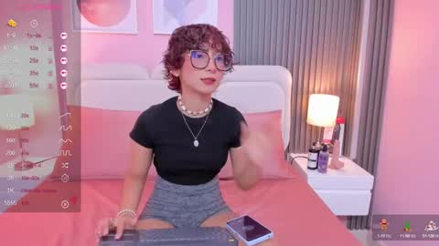 linda_sofi__ online show from 02/12/25, 08:07