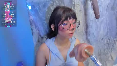 linda_sofi__ online show from 10/31/25, 07:59