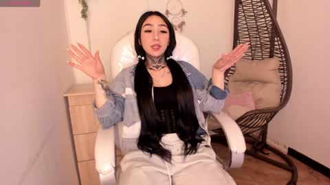 linda miller online show from 01/17/25, 01:57