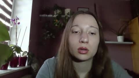 LindaAmore online show from 09/15/25, 06:24