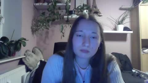 LindaAmore online show from 10/14/25, 08:20