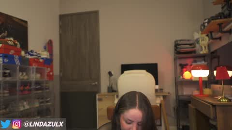 Nia  online show from 11/07/25, 03:34