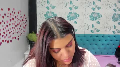 Snapshot of lindabreexlove chatting on 01/21/25, 04:16 online show from 01/21/25, 04:16