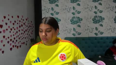 Snapshot of lindabreexlove chatting on 01/25/25, 10:18 online show from 01/25/25, 10:18