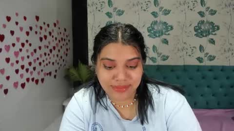 Snapshot of lindabreexlove chatting on 02/09/25, 07:19 online show from 02/09/25, 07:19