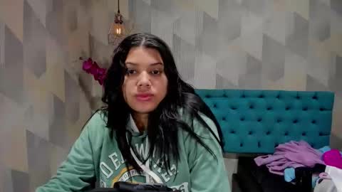 Snapshot of lindabreexlove chatting on 10/26/25, 12:44 online show from 10/26/25, 12:44