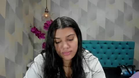 Snapshot of lindabreexlove chatting on 10/29/25, 12:29 online show from 10/29/25, 12:29