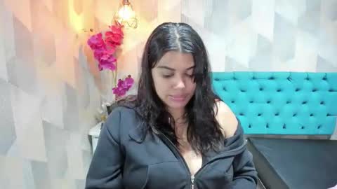 Snapshot of lindabreexlove chatting on 03/14/26, 04:01 online show from 03/14/26, 04:01