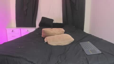 ig linda cw2 online show from 03/04/25, 04:30