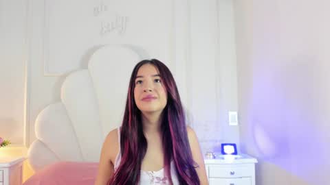 Snapshot of lindacherr chatting on 08/08/26, 12:07 lindacherr online show from 08/08/26, 12:07