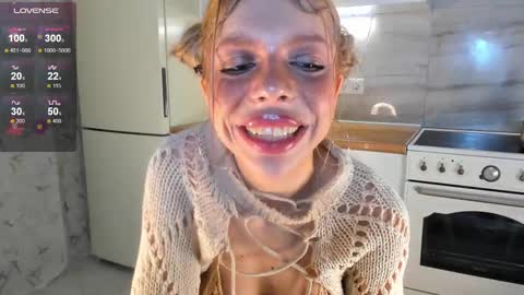 Snapshot of lindacrystalofc chatting on 02/27/25, 09:25 happy new year online show from 02/27/25, 09:25