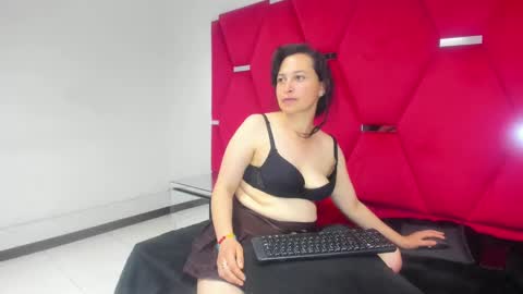 lindasex_x online show from 12/06/24, 02:02