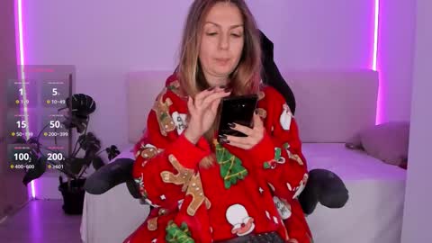 Linda  --  online show from 11/21/25, 10:19