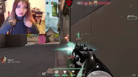 CatalinaANIDEA     online show from 02/09/25, 03:53