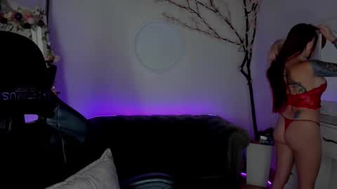 Lindsay    online show from 01/11/26, 09:20