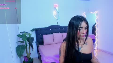 Linda  online show from 04/24/26, 04:04