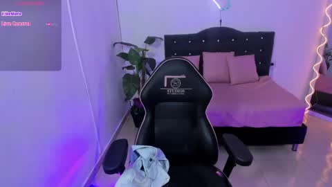 Linda  online show from 05/10/26, 03:44