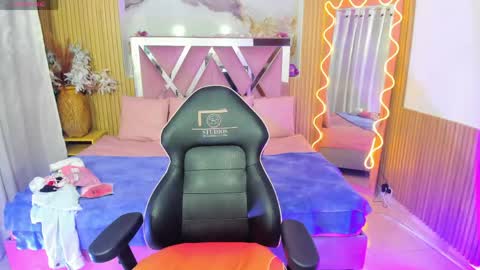 Linda  online show from 05/28/26, 03:15