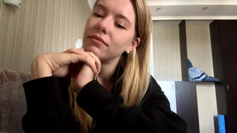 Scarlett online show from 06/01/26, 07:43